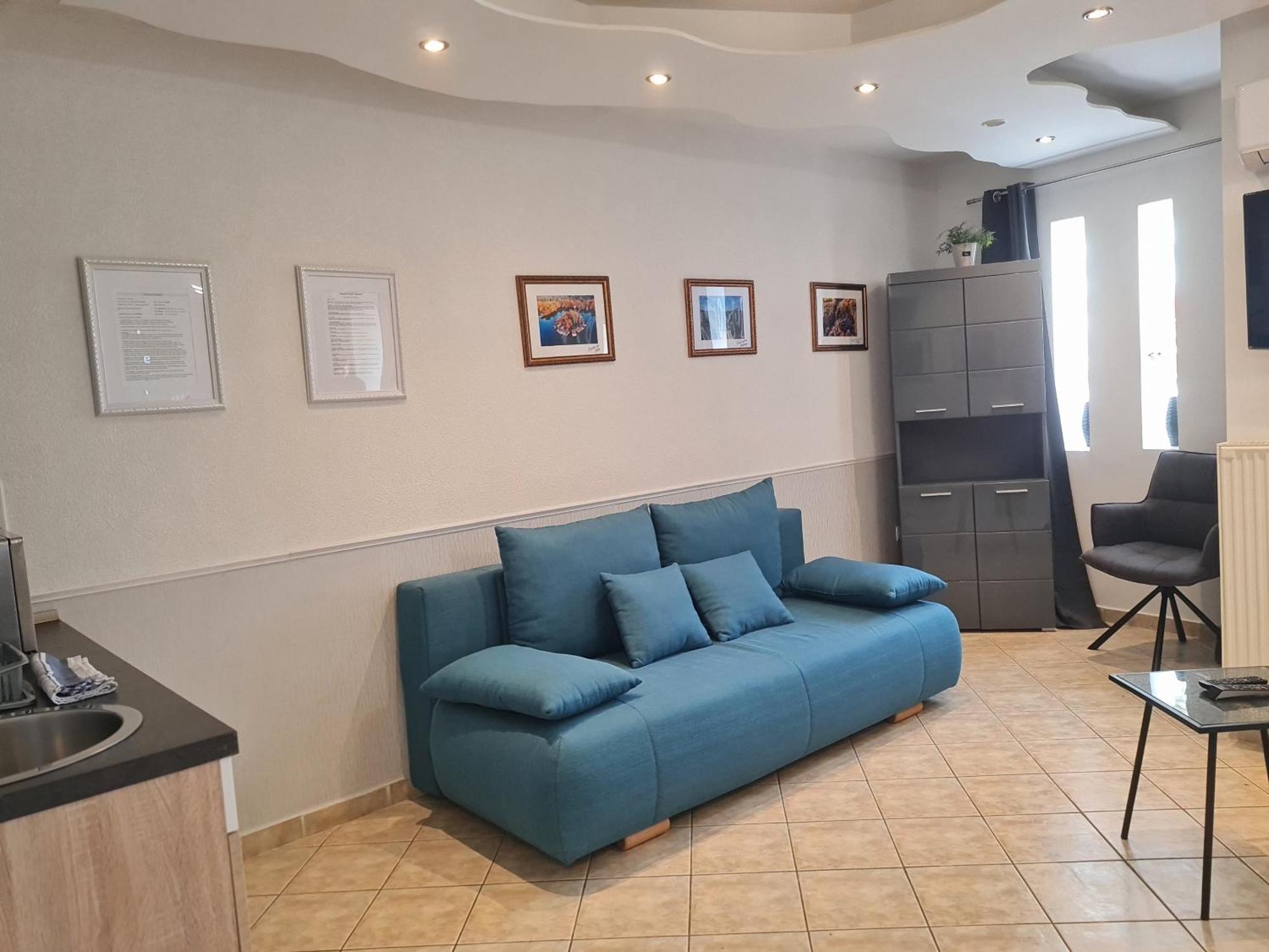 Csever Apartman Tata Exterior photo